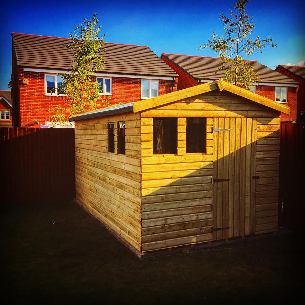 Fencing installation specialists in the Liverpool area